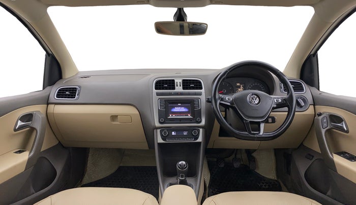 2016 Volkswagen Vento HIGHLINE 1.6 MPI, Petrol, Manual, 72,000 km, Dashboard