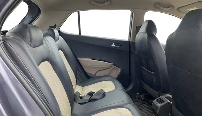2017 Hyundai Grand i10 SPORTZ 1.2 KAPPA VTVT, Petrol, Manual, 55,414 km, Right Side Rear Door Cabin