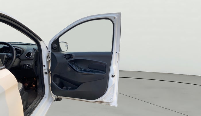 2019 Ford New Figo TITANIUM1.5 DIESEL, Diesel, Manual, 94,547 km, RHS Front Door