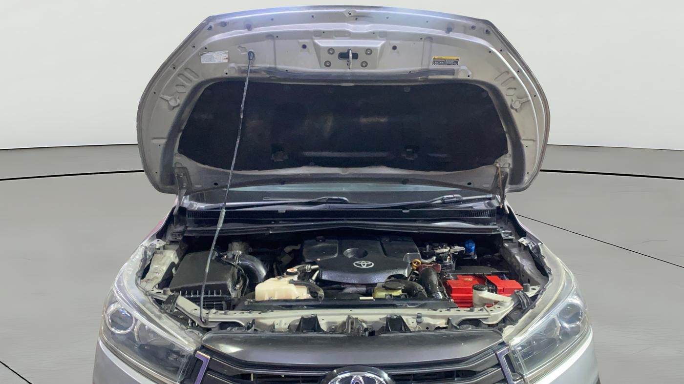 2021 Toyota Innova Crysta 2.4 VX 8 STR, Diesel, Manual, 74,132 km, Open Bonet
