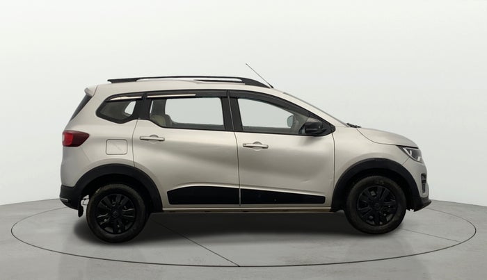 2022 Renault TRIBER RXT, Petrol, Manual, 32,819 km, Right Side View