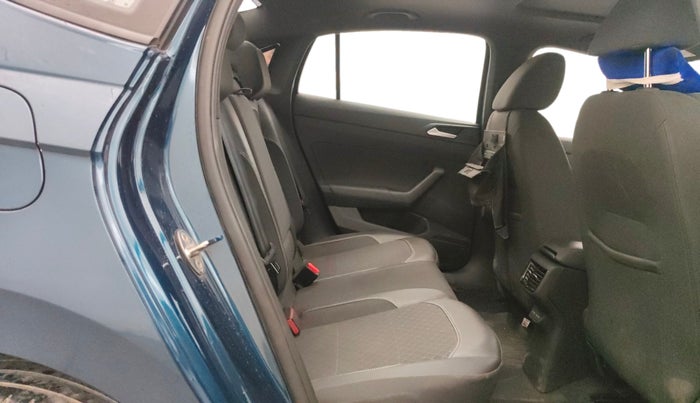 2024 Volkswagen VIRTUS GT Line 1.0 TSI MT, Petrol, Manual, 29,625 km, Right Side Rear Door Cabin