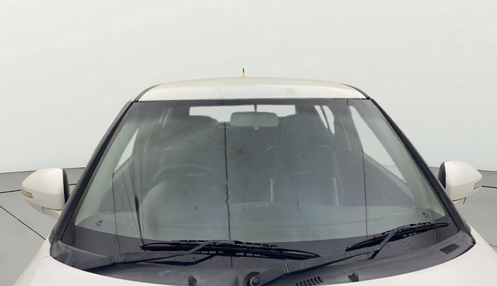 2016 Maruti Swift VXI, Petrol, Manual, 1,02,156 km, Front Windshield