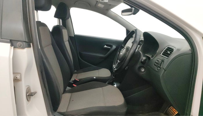 2017 Volkswagen Polo GT TSI AT, Petrol, Automatic, 61,917 km, Right Side Front Door Cabin