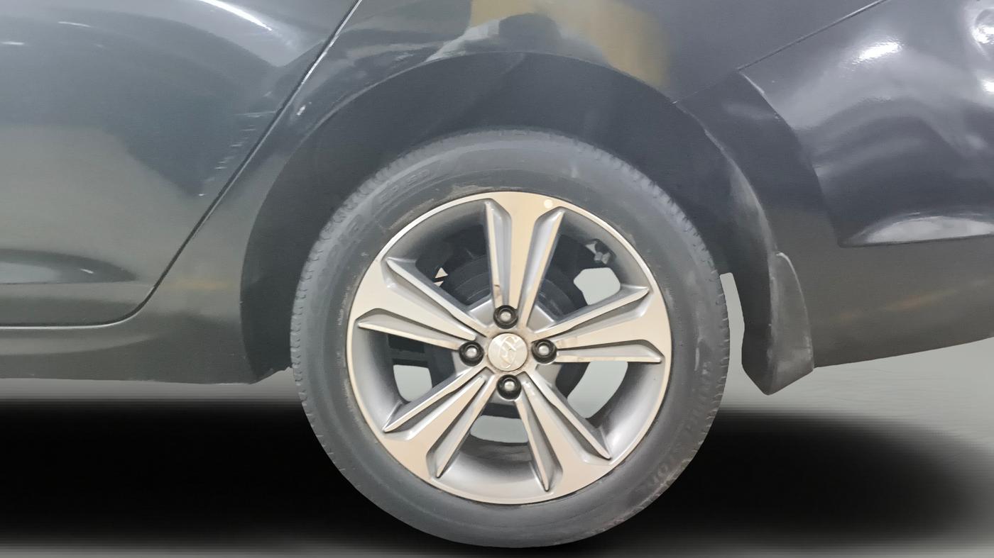 2018 Hyundai Verna 1.6 VTVT SX, Petrol, Manual, 56,177 km, Left Rear Wheel