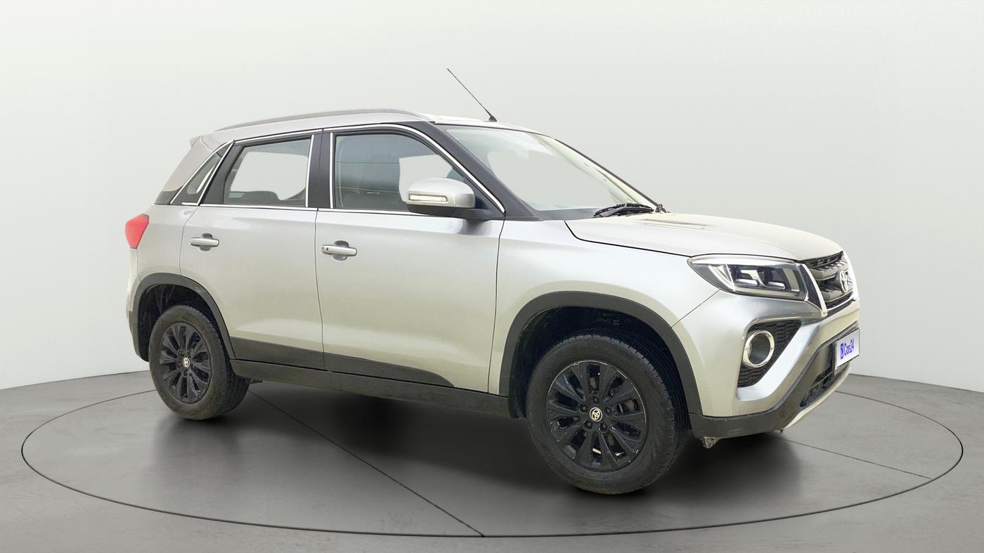 2021 Toyota URBAN CRUISER HIGH GRADE MT, Petrol, Manual, 1,21,932 km, Right Front Diagonal
