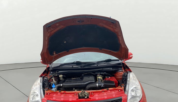 2017 Maruti Swift VDI, Diesel, Manual, 1,07,604 km, Open Bonet