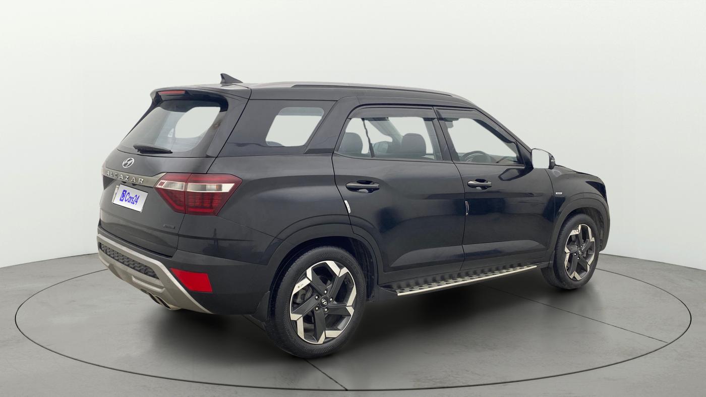 2022 Hyundai ALCAZAR 1.5 SIGNATURE (O) AT 7STR, Diesel, Automatic, 40,343 km, Right Back Diagonal