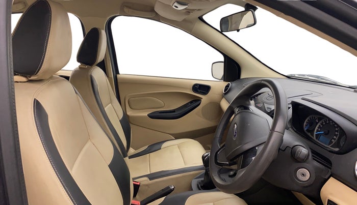 2017 Ford Figo Aspire TITANIUM 1.2 PETROL, Petrol, Manual, 32,545 km, Right Side Front Door Cabin