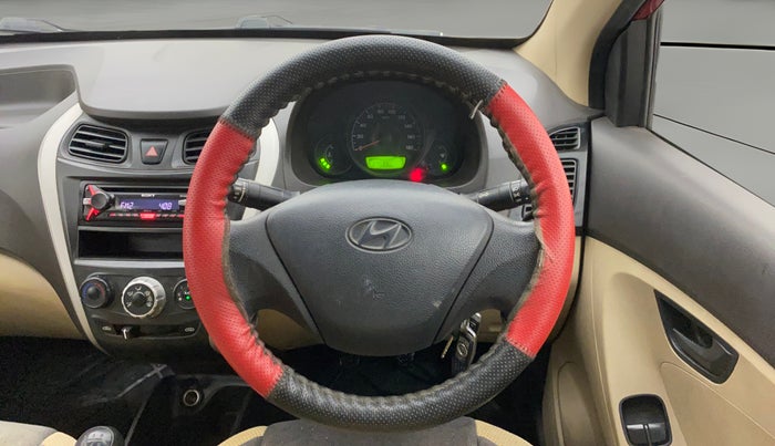 2016 Hyundai Eon ERA +, Petrol, Manual, 27,888 km, Steering Wheel Close Up