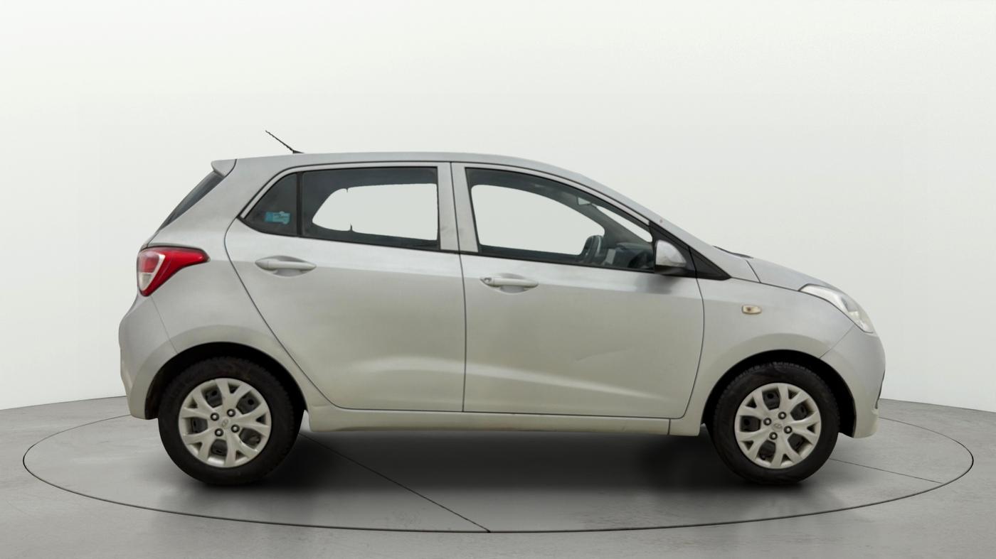 2015 Hyundai Grand i10 MAGNA 1.2 KAPPA VTVT, Petrol, Manual, 45,368 km, Right Side View