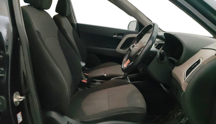 2018 Hyundai Creta SX PLUS 1.6 DIESEL, Diesel, Manual, 1,32,377 km, Right Side Front Door Cabin