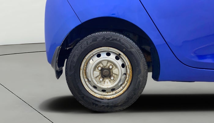 2015 Hyundai Eon ERA +, Petrol, Manual, 31,841 km, Right Rear Wheel