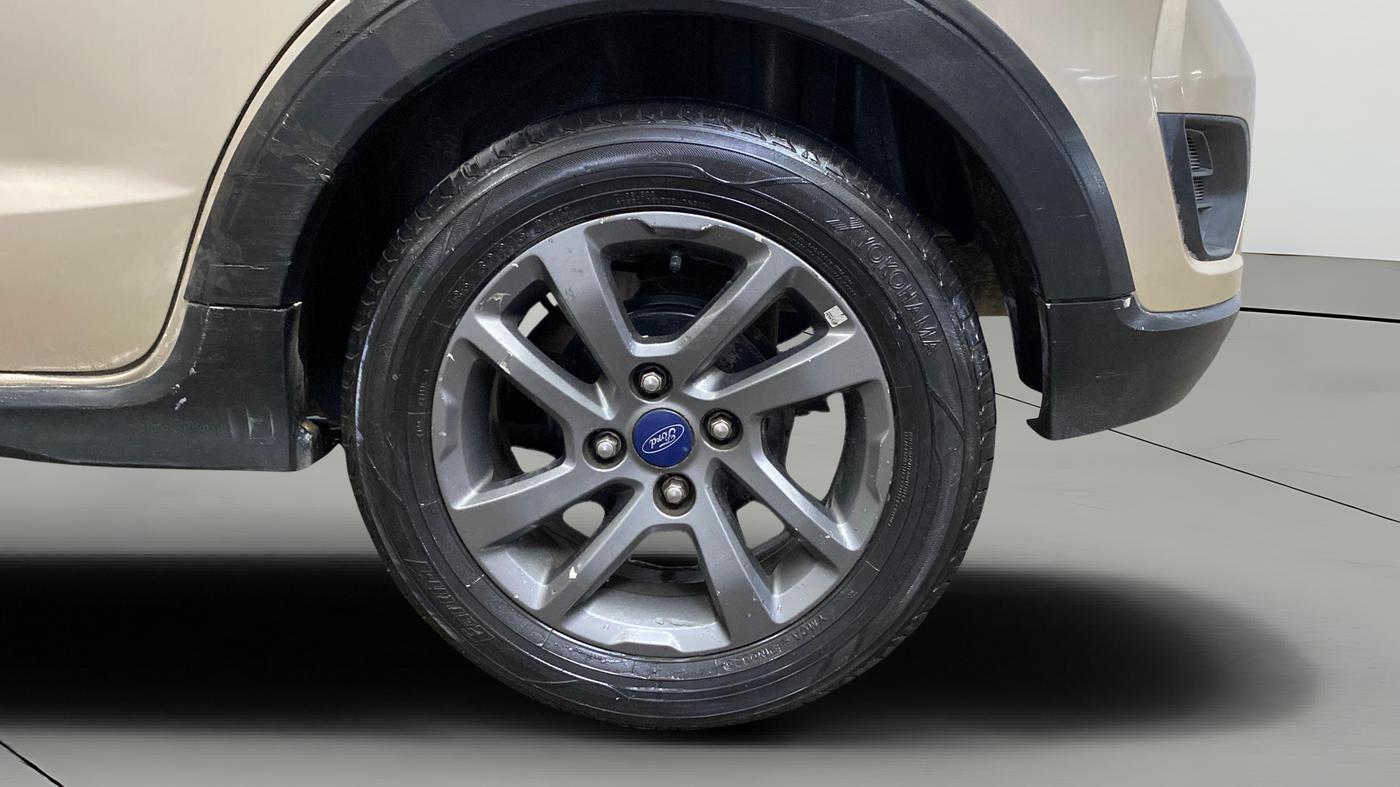 2018 Ford FREESTYLE TITANIUM PLUS 1.2 PETROL, Petrol, Manual, 63,488 km, Left Rear Wheel