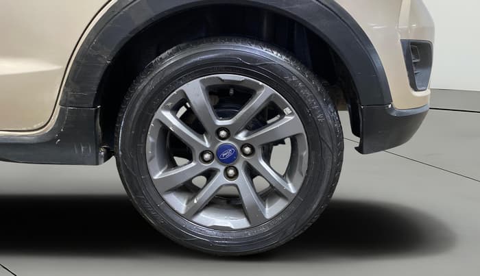2018 Ford FREESTYLE TITANIUM PLUS 1.2 PETROL, Petrol, Manual, 63,488 km, Left Rear Wheel