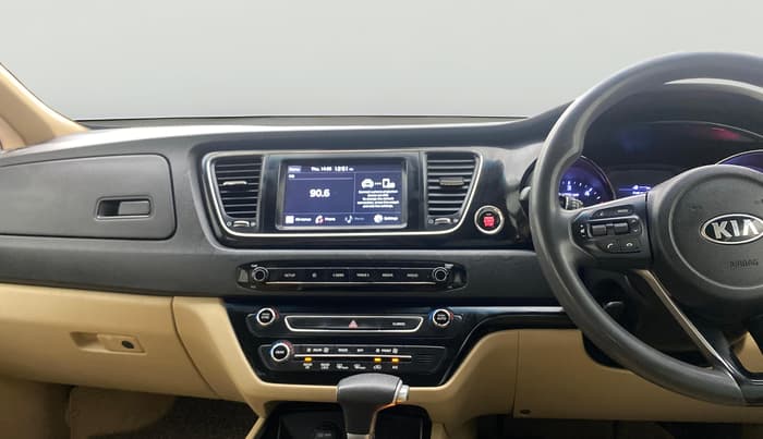 2020 KIA CARNIVAL PRESTIGE 2.2 7 STR, Diesel, Automatic, 1,21,694 km, Air Conditioner