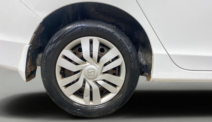 2015 Honda City 1.5L I-VTEC SV, Petrol, Manual, 1,19,821 km, Right Rear Wheel