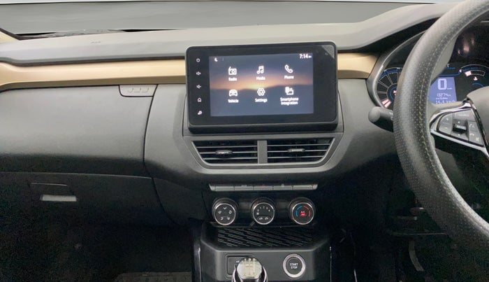 2021 Renault Kiger RXT 1.0 TURBO MT DUAL TONE, Petrol, Manual, 13,273 km, Air Conditioner