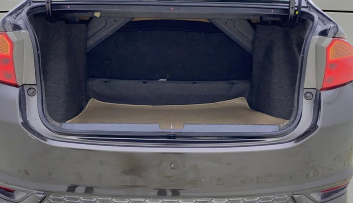 2017 Honda City 1.5L I-VTE V CVT, Petrol, Automatic, 80,707 km, Boot Open Zoomed View