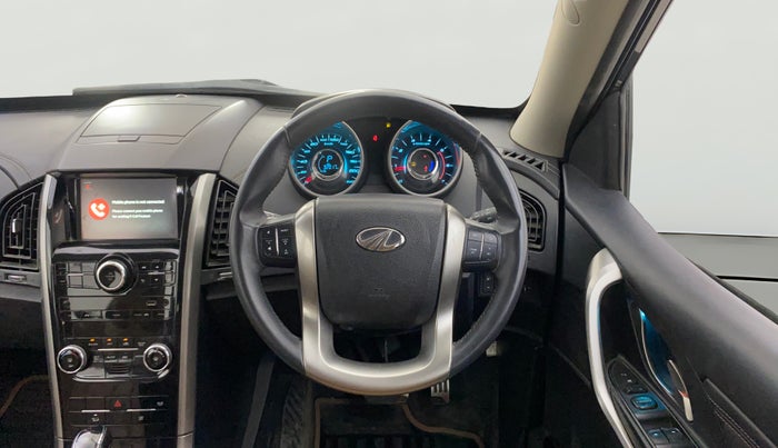 2021 Mahindra XUV500 W11 AT, Diesel, Automatic, 91,976 km, Steering Wheel Close Up