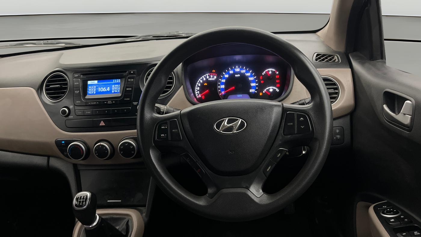 2015 Hyundai Xcent S 1.2, Petrol, Manual, 31,854 km, Steering Wheel Close Up