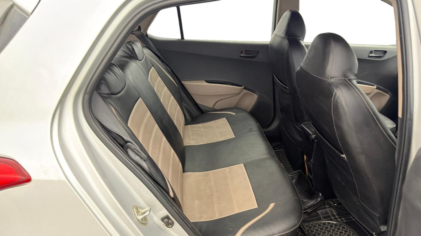 2018 Hyundai Grand i10 MAGNA 1.2 KAPPA VTVT, Petrol, Manual, 48,515 km, Right Side Rear Door Cabin
