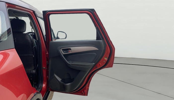 2017 Maruti Vitara Brezza ZDI PLUS DUAL TONE, Diesel, Manual, 1,29,768 km, RHS Rear Door