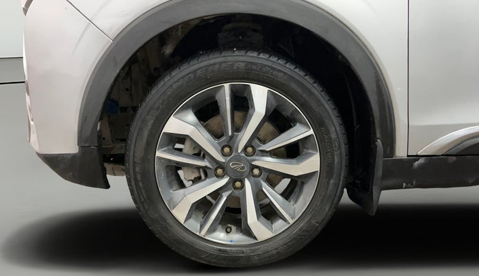 2021 Mahindra XUV300 W8 (O) 1.5 DIESEL, Diesel, Manual, 74,257 km, Left Front Wheel