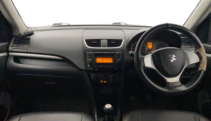 2017 Maruti Swift VXI O, Petrol, Manual, 65,920 km, Dashboard