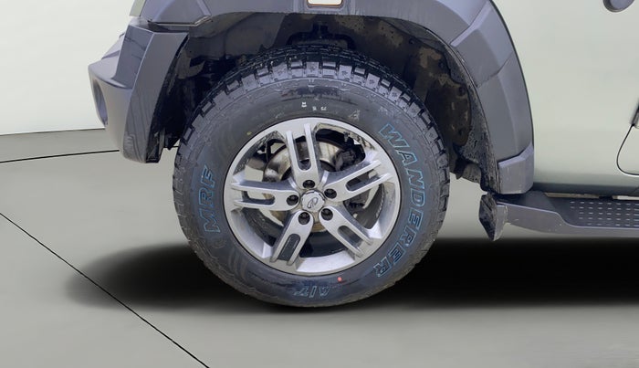 2022 Mahindra Thar LX D AT 4WD HT, Diesel, Automatic, 85,305 km, Left Front Wheel