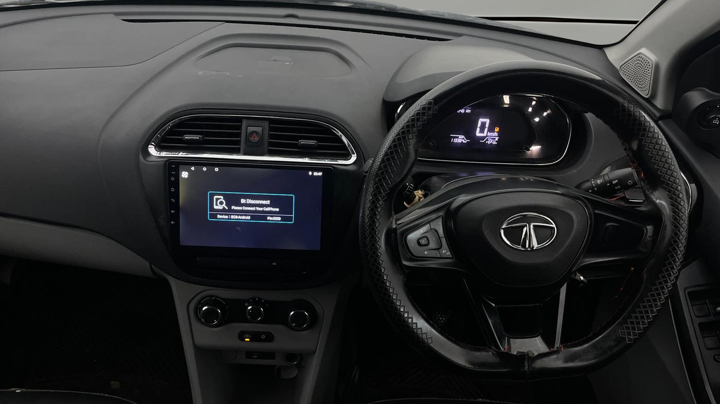 2022 Tata Tiago XT CNG, CNG, Manual, 1,13,357 km, Steering Wheel Close Up