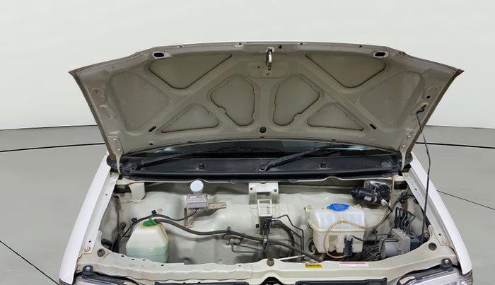 2022 Maruti Eeco 5 STR AC (O), Petrol, Manual, 26,571 km, Open Bonet