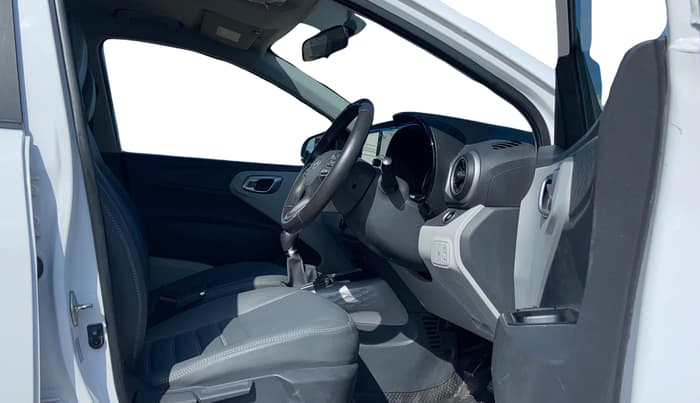 2024 Hyundai GRAND I10 NIOS ASTA 1.2 KAPPA VTVT, Petrol, Manual, 17,753 km, Right Side Front Door Cabin