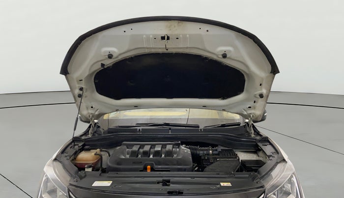 2021 Mahindra XUV700 AX 3 P MT 5 STR, Petrol, Manual, 15,831 km, Open Bonet