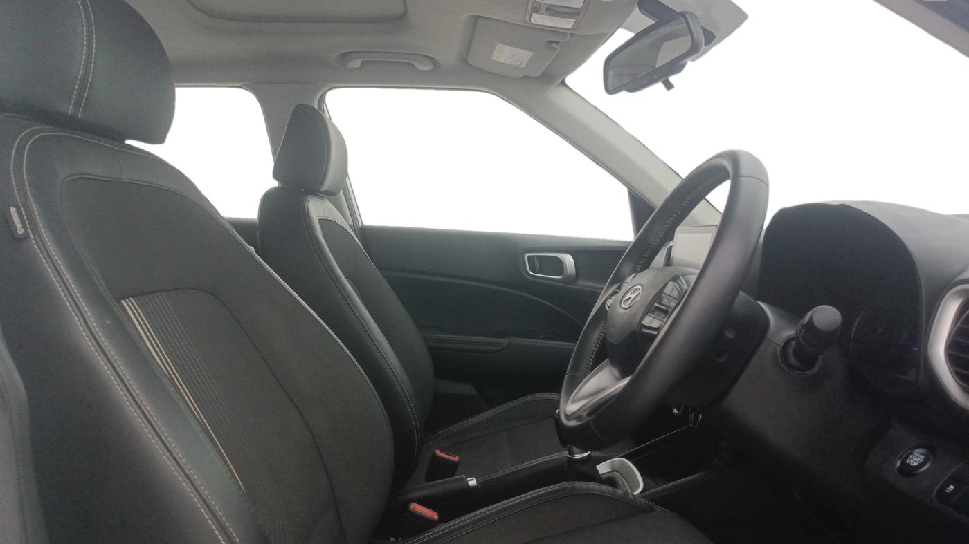 2019 Hyundai VENUE SX 1.0 (O) TURBO, Petrol, Manual, 94,622 km, Right Side Front Door Cabin