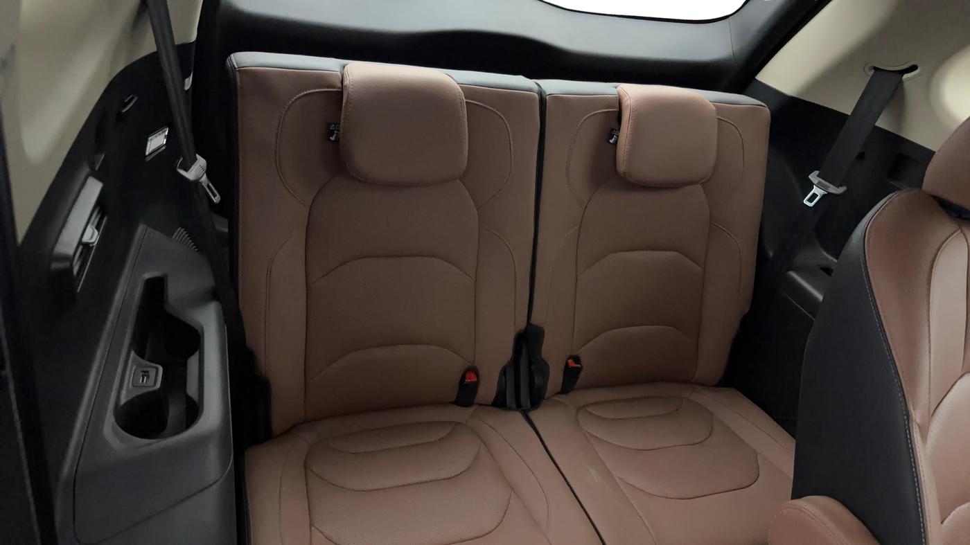2023 MG HECTOR PLUS SHARP PRO 2.0 TURBO DIESEL 6 STR, Diesel, Manual, 1,15,403 km, Third Seat Row ( optional )