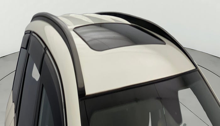 2020 Mahindra XUV500 W11, Diesel, Manual, 66,281 km, Roof