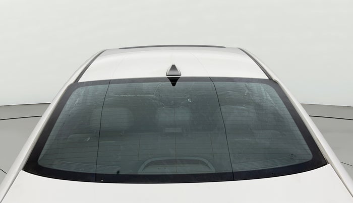 2017 Hyundai New Elantra 2.0 SX(O) AT PETROL, Petrol, Automatic, 75,804 km, Rear Windshield