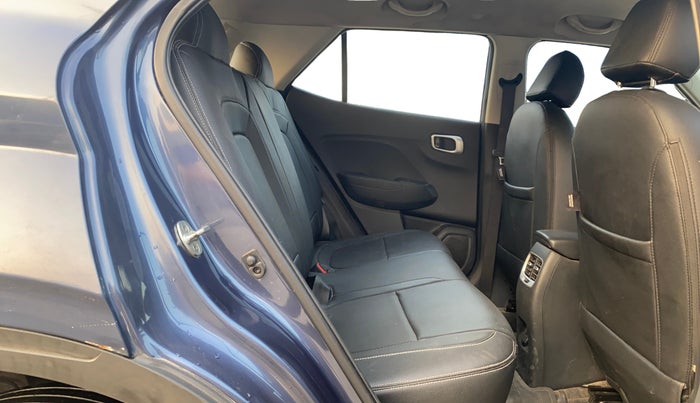 2020 Hyundai VENUE S 1.0 TURBO DCT, Petrol, Automatic, 39,903 km, Right Side Rear Door Cabin