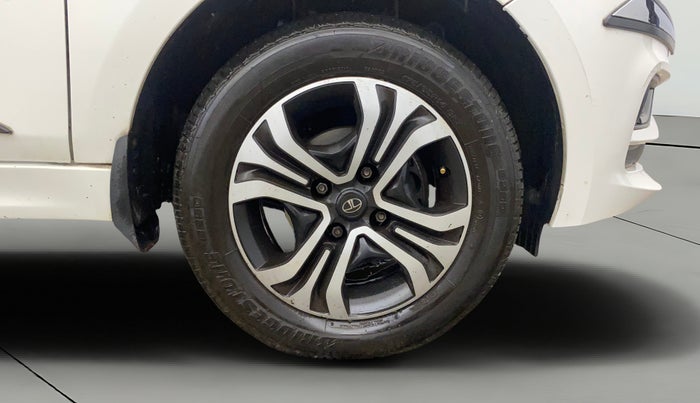 2024 Tata Tiago XT Rhythm CNG, CNG, Manual, 16,209 km, Right Front Wheel
