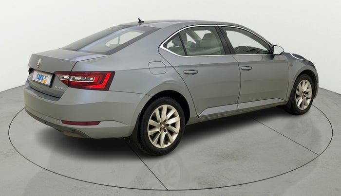 2016 Skoda Superb L&K 1.8 TSI AT, Petrol, Automatic, 52,309 km, Right Back Diagonal