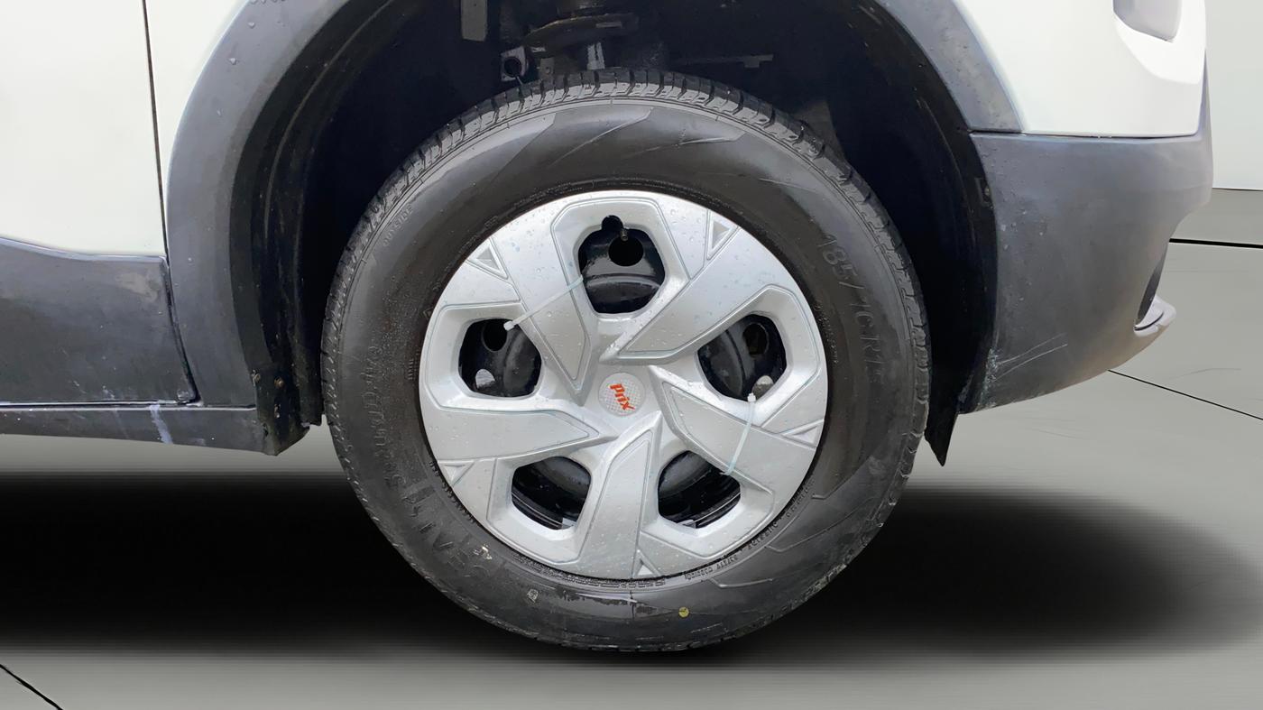 2021 Tata PUNCH ADVENTURE MT, Petrol, Manual, 83,443 km, Right Front Wheel