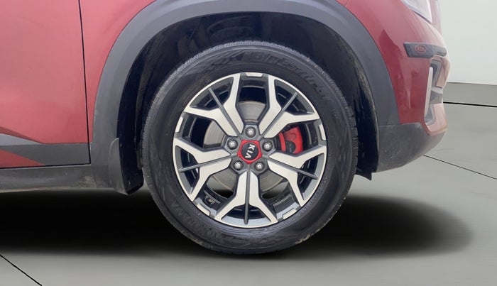 2020 KIA SELTOS GTX PLUS AT 1.5 DIESEL, Diesel, Automatic, 1,01,607 km, Right Front Wheel