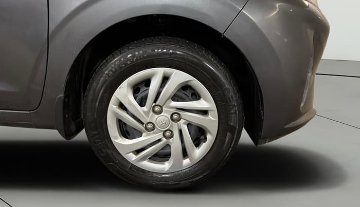 2021 Hyundai AURA S 1.2 CNG, CNG, Manual, 30,232 km, Right Front Wheel