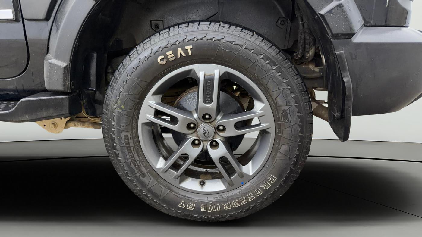 2022 Mahindra Thar LX PETROL HT 4WD AT, Petrol, Automatic, 36,737 km, Left Rear Wheel