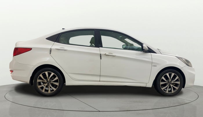 2013 Hyundai Verna FLUIDIC 1.6 CRDI SX, Diesel, Manual, 1,36,029 km, Right Side View