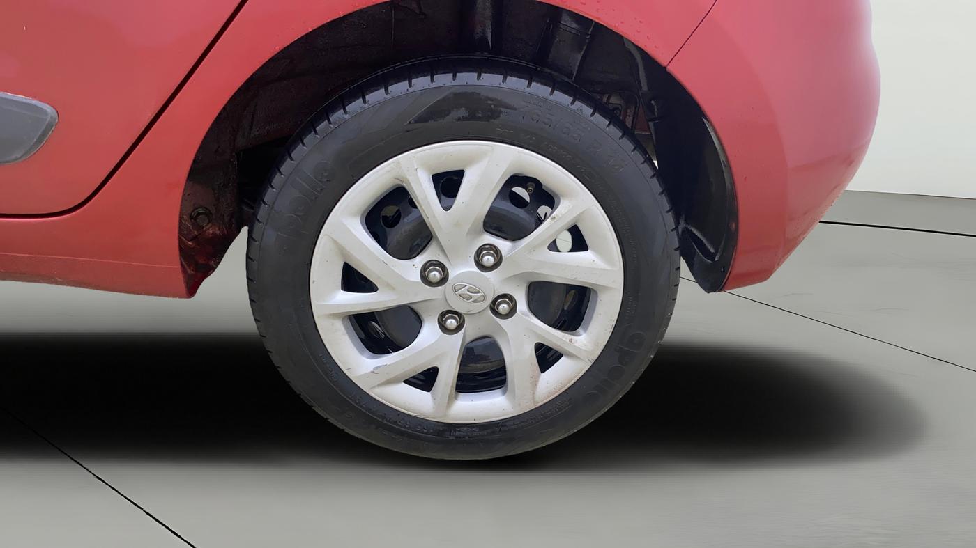 2018 Hyundai Grand i10 SPORTZ 1.2 KAPPA VTVT, Petrol, Manual, 97,160 km, Left Rear Wheel