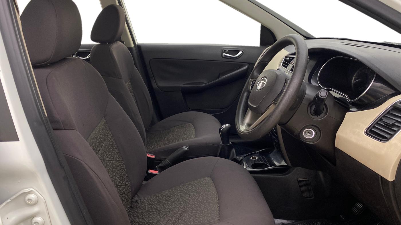 2016 Tata Zest XT PETROL, Petrol, Manual, 1,22,654 km, Right Side Front Door Cabin