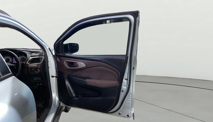 2023 Maruti FRONX DELTA PLUS 1.2MT, Petrol, Manual, 16,746 km, RHS Front Door