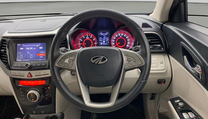 2021 Mahindra XUV300 W8 (O) 1.2 PETROL AMT, CNG, Automatic, 39,619 km, Steering Wheel Close Up